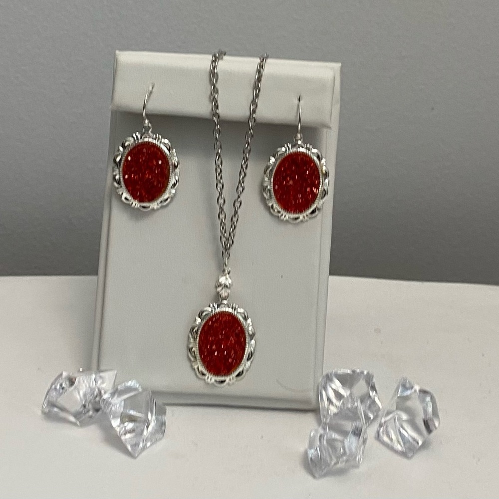 NEW Druzy (faux) red necklace and earring set